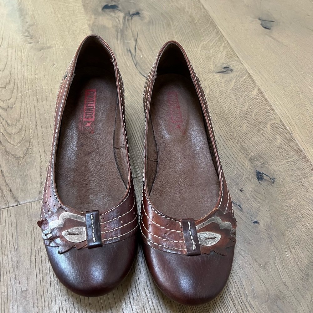 Pikolinos gorgeous brown leather low heeled women’s shoes in size 6.5 - Picture 3 of 15